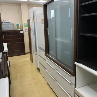 ✨松田家具✨ スライド式2面カップボード　大容量　大型