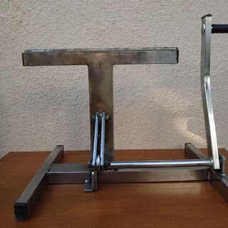 オフロードバイク用リフトスタンド