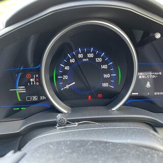（ご成約ありがとうございます😊）フィットハイブリッドLパッケージ　GP5　平成25年式　車検令和4年9月まで　ETC　純正ギャザズナビ　バックカメラ　の画像