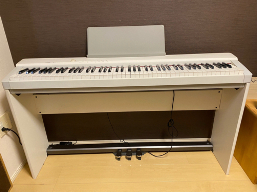 電子ピアノ　CASIO