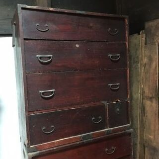 和箪笥　かなり古い時代の骨董品