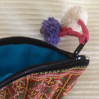 タイ刺繍　小銭入れ　小物入れの画像