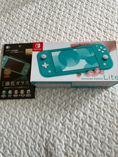 ニンテンドースイッチライト　保護フィルム付き