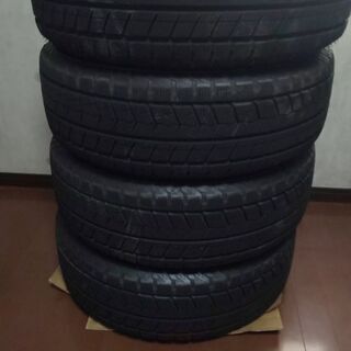 中古スタットレスタイヤ  グリンランダー（GRENLANDER）...