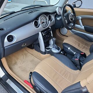BMWミニクーパー　H18後期モデル　車検5/3　走行61000ｋ　ベージュ/ブラック革シート　社外ＨＤＤナビ　ETC　純正15AW　キセノンの画像