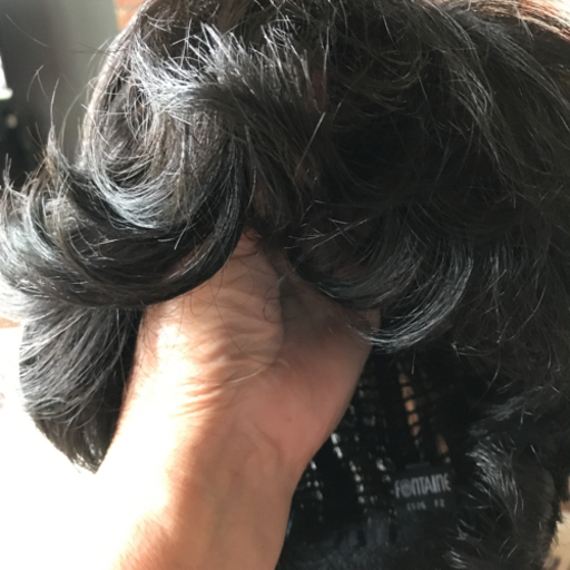 フォンテールの未使用ウィッグ