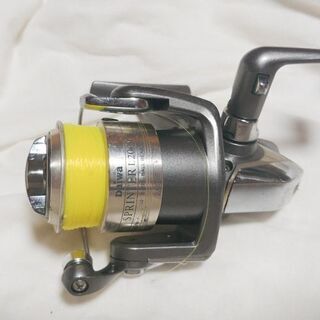 ダイワ　2000番スピニングリール3台+部品取り1台の画像