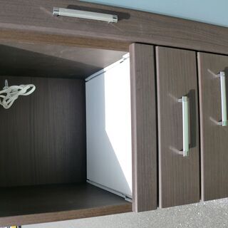 ニトリ◆キッチン収納（食器第、レンジ台）幅80X奥40X高115　茶X白　程度良子　引取り歓迎の画像