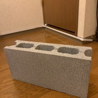 引き取り限定　コンクリートブロック約40個　レンガ数個