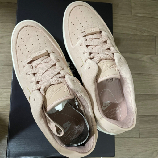 新品 NIKE ナイキエアフォース1 セージ ロー ベージュ 24.5