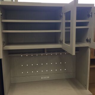 J620 ベガコーポレーション 食器棚 キッチンボード ウォルシュ ホワイトウォッシュ 900×415×1820 クリーニング済みの画像