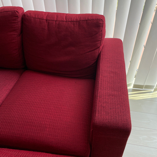 3人掛けソファ　オットマン付き　クッション2個付きの画像