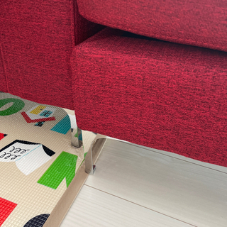 3人掛けソファ　オットマン付き　クッション2個付きの画像