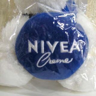 未使用品★NIVEA ニベアクリーム 白熊 クマ ぬいぐるみ 2体セット 青マフラー 座り 17cm  カワイイ ☆ PayPay(ペイペイ)決済可能 ☆ 札幌市 豊平区 平岸の画像