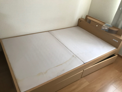 セミダブルベッド　ウッド調　訳あり