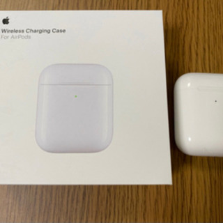新しいApple AirPods with Wireless Charging Case 第2世代 MRXJ2J/Aの画像