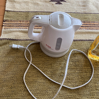 電気ケトルの画像