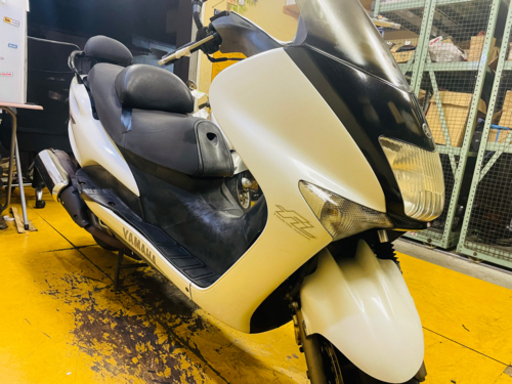 SUZUKI SE27 マジェスティ125 インジェクションです