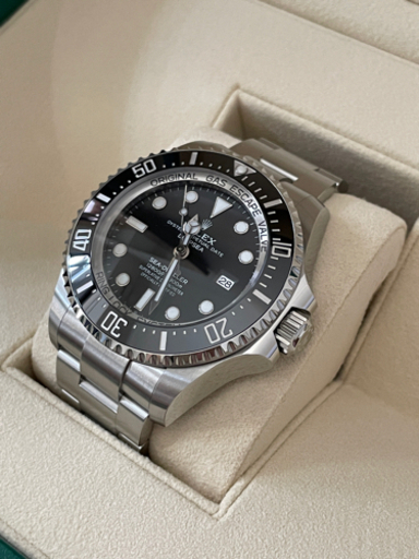 新品未使用　ロレックス　シードゥエラー　ディープシー　黒ブラック　ref. 126660 国内正規品　ブレス調整済