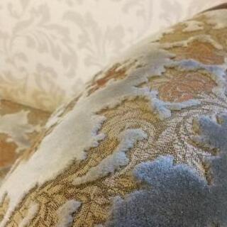 片袖スツール