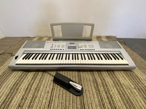 ☆激安出品！！☆電子ピアノ　YAMAHA 082810