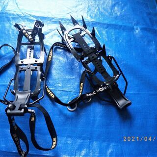新品　アイゼン2足