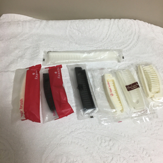 【新品】折り畳み　ヘアブラシ　7点