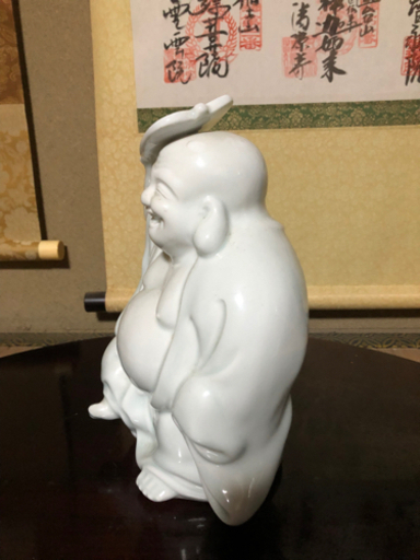 三川内焼の布袋様　（平戸焼き）