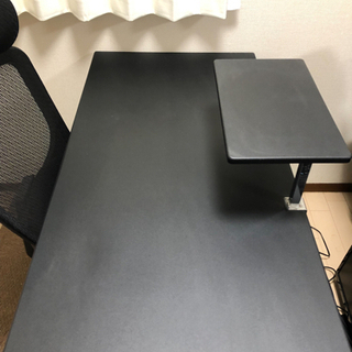 PCデスクの画像
