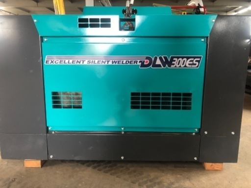値引き交渉受けます　お気軽にご連絡ください　DLW300ES Denyo デンヨー　hr3981 防音タイプ