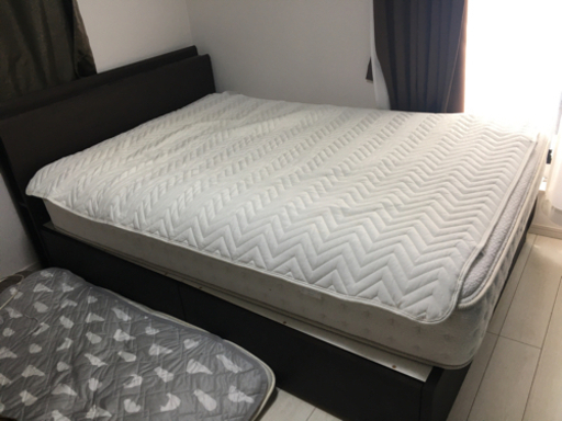 ★(お話中)値下げ★ダブルベッドフレーム ニトリ※マットレスも出品中