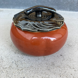 (お取引中)柿モチーフの入れ物　陶器の画像