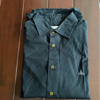 ヴィヴィアンウエストウッドの七分袖シャツ　美品