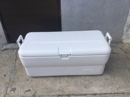 Rubbermade クーラーボックス