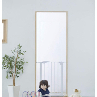 【あげます、取りに来てくれる方】カトージ ベビーゲート スリムS ホワイト 60-67cm 63922の画像