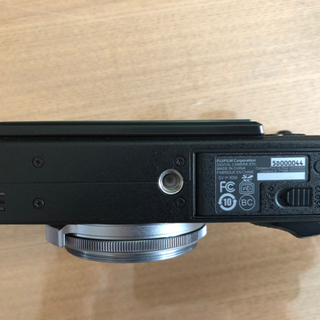 フジフィルム　X70 美品の画像