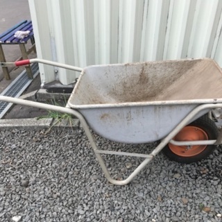 一輪車　ねこ　タイヤはパンクしてます