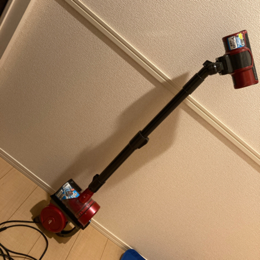 家具家電大量出品してますアイリスオーヤマ　軽量　ハンディ　掃除機　スティックタイプ