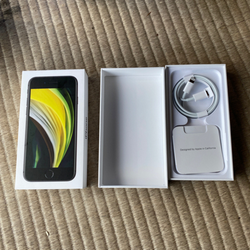 iPhone SE  black 空箱と充電器のみ　2箱