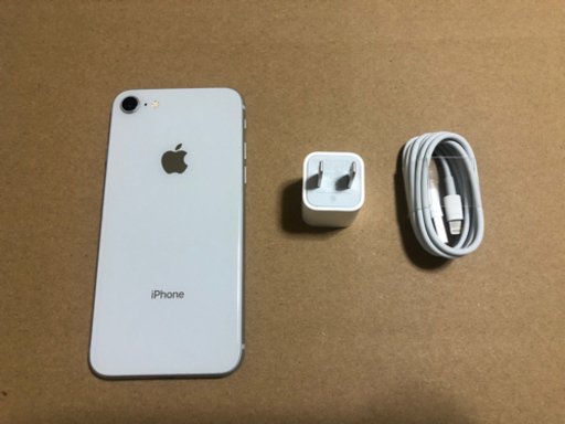 iPhone8 64GB シルバー SIMフリー美品