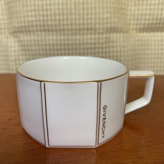 ジバンシィーティーセットペア(カップ口径8cm 受け皿13､5cm) 未使用品の画像