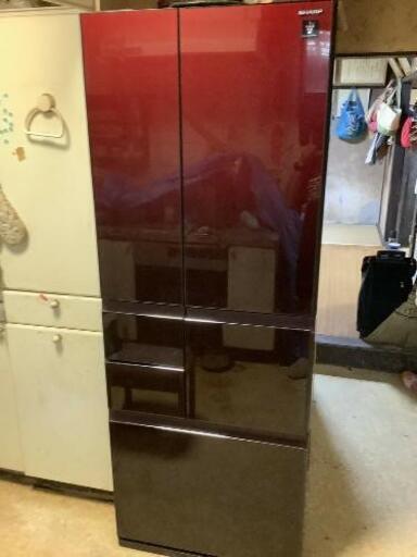 シャープ  ノンフロン冷凍冷蔵庫 家族向き❗