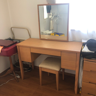 鏡台　ドレッサー　(取引先決定しました)