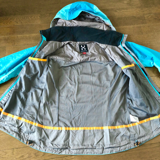 HAGLOFS WOMEN ゴアテックス ジャケットの画像