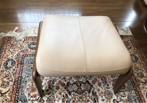 カリモク家具　スツール　オットマン　ベージュ（セディア）