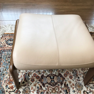 カリモク家具　スツール　オットマン　ベージュ（セディア）