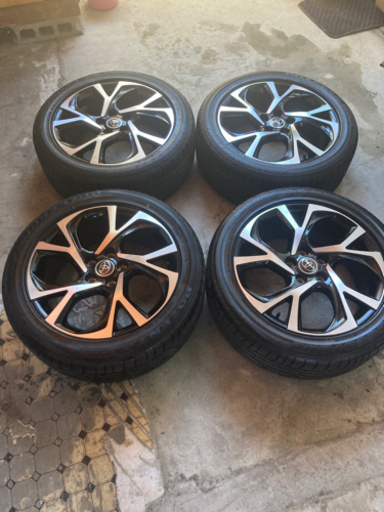 トヨタ　CHR 225/50R18 純正ホイール　新車外し　Gグレード