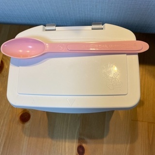 (お問い合わせ対応中)粉ミルク　森永E赤ちゃん　エコらくパックつめかえ用　未開封　賞味期限2021.11.18(専用ケース・スプーン付き)の画像