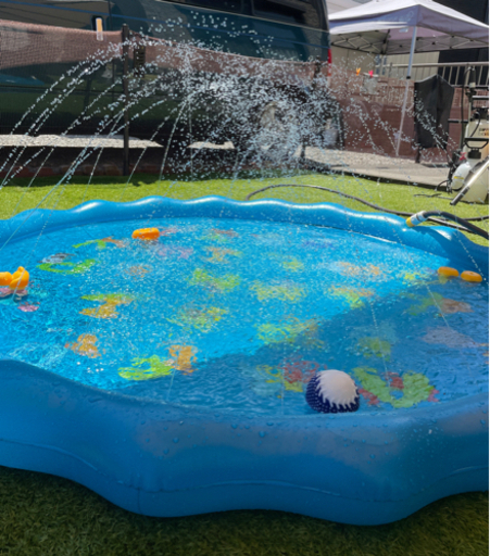 取引中　　噴水プール