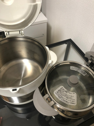 【受渡予定者決定】サーモス　シャトルシェフ(保温調理器)